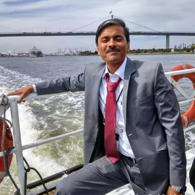 Dr Anindya BOSE director of GLBOnline